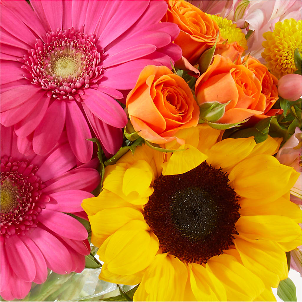 Florist Original Mixed Bouquet – The Colonial Florist And Gift Shop, Huntingdon PA