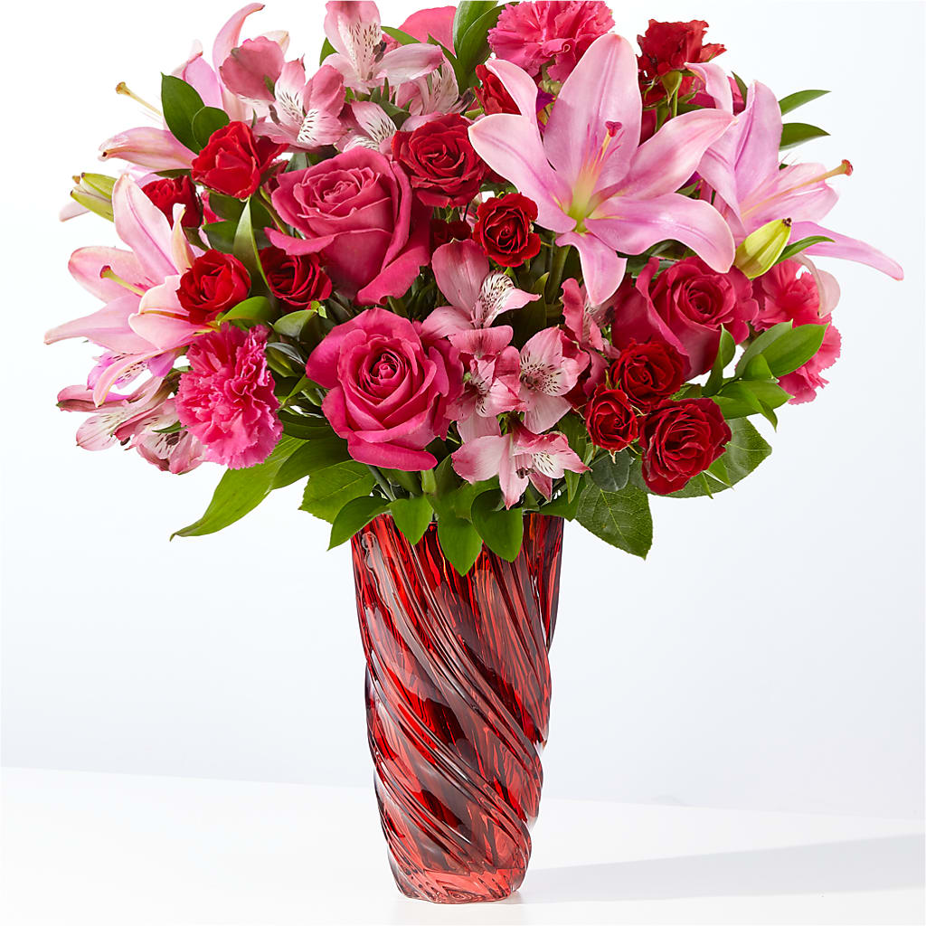 In Love Bouquet with Luxe Swirl Vase – The Colonial Florist And Gift Shop, Huntingdon PA