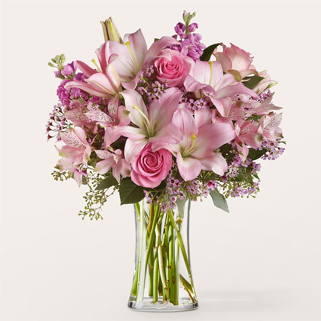 Gentle Gesture Bouquet – The Colonial Florist And Gift Shop, Huntingdon PA