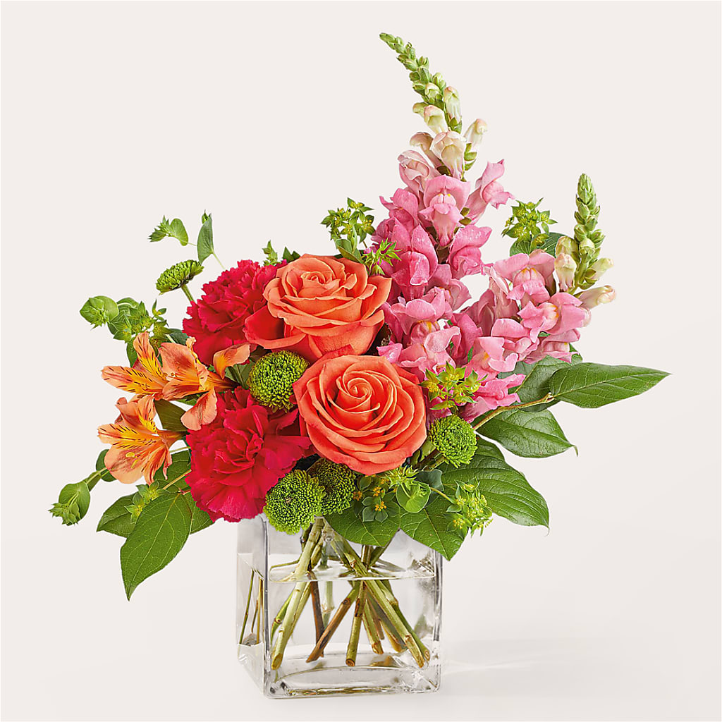 Cosmopolitan Bouquet – The Colonial Florist And Gift Shop, Huntingdon PA