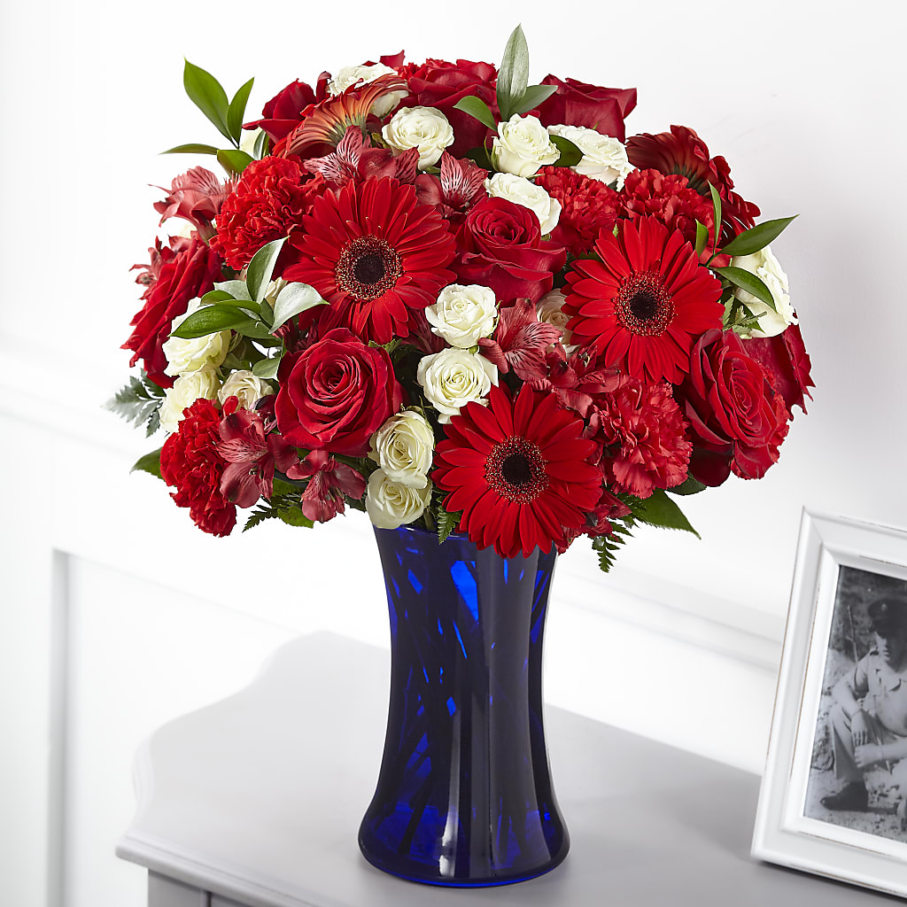 Hearts Embrace Bouquet – The Colonial Florist And Gift Shop, Huntingdon PA