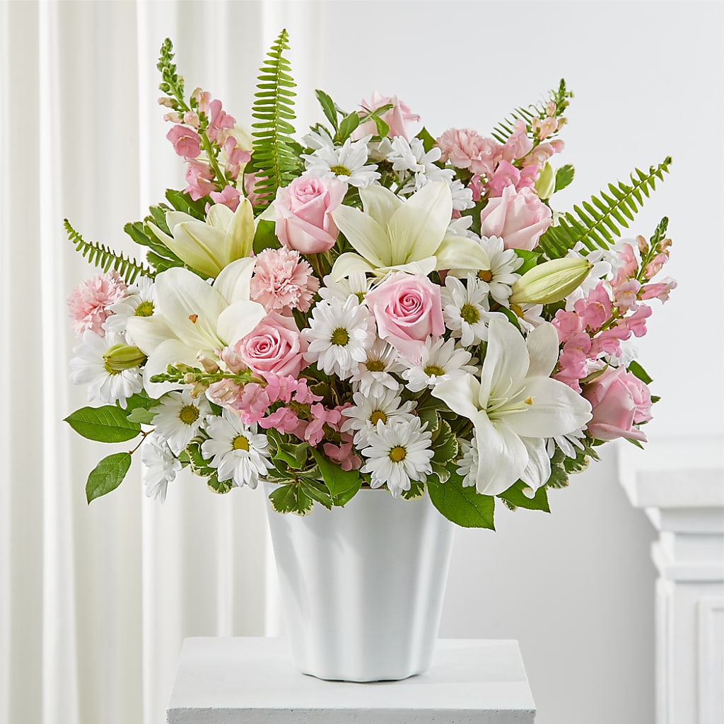 Soft Touch Tabletop Basket – The Colonial Florist And Gift Shop, Huntingdon PA
