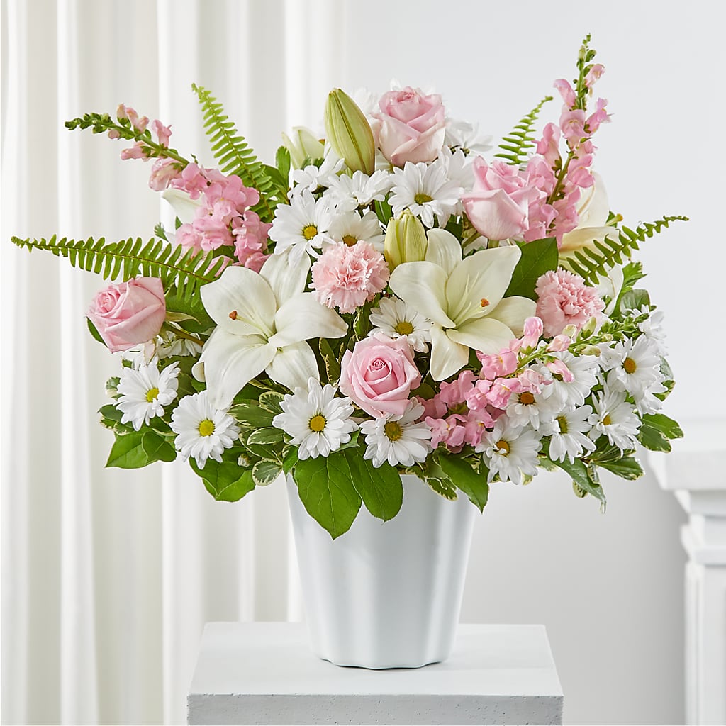 Soft Touch Tabletop Basket – The Colonial Florist And Gift Shop, Huntingdon PA