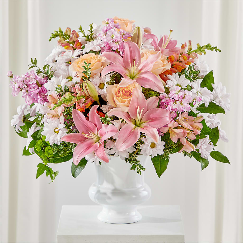 Heartfelt Gesture Urn Arrangement – The Colonial Florist And Gift Shop, Huntingdon PA