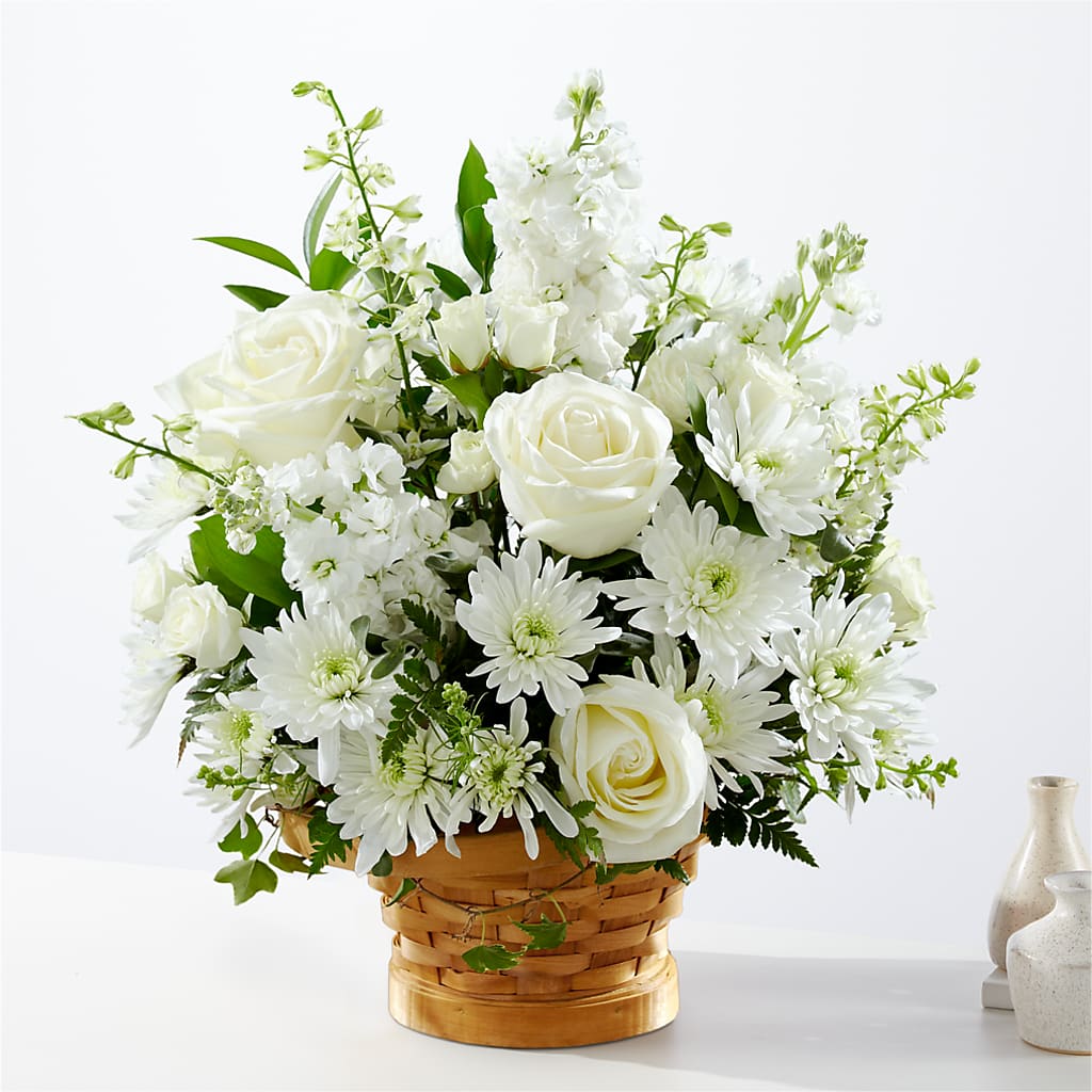 Heartfelt Condolences Arrangement – The Colonial Florist And Gift Shop, Huntingdon PA