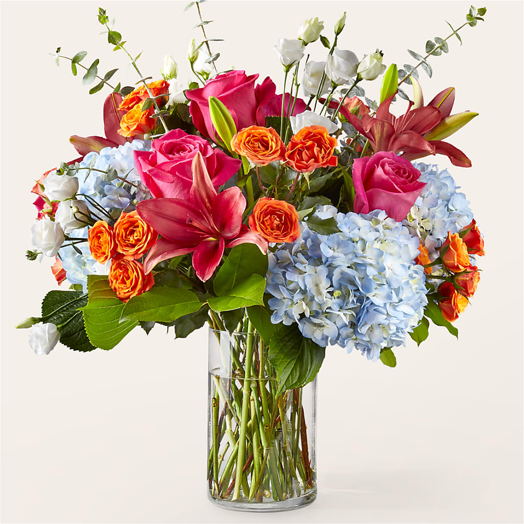 Awestruck Luxury Bouquet – The Colonial Florist And Gift Shop, Huntingdon PA