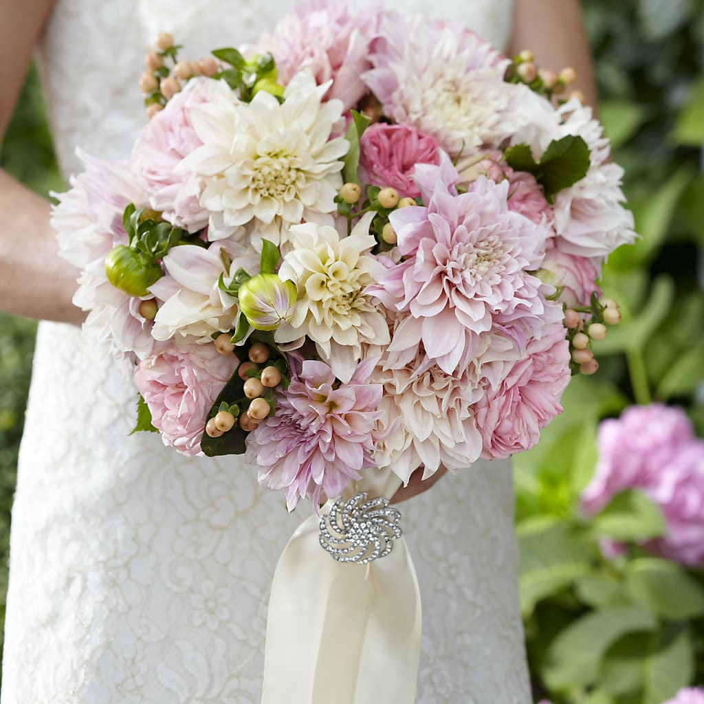 Heart's Promise Bouquet – The Colonial Florist And Gift Shop, Huntingdon PA