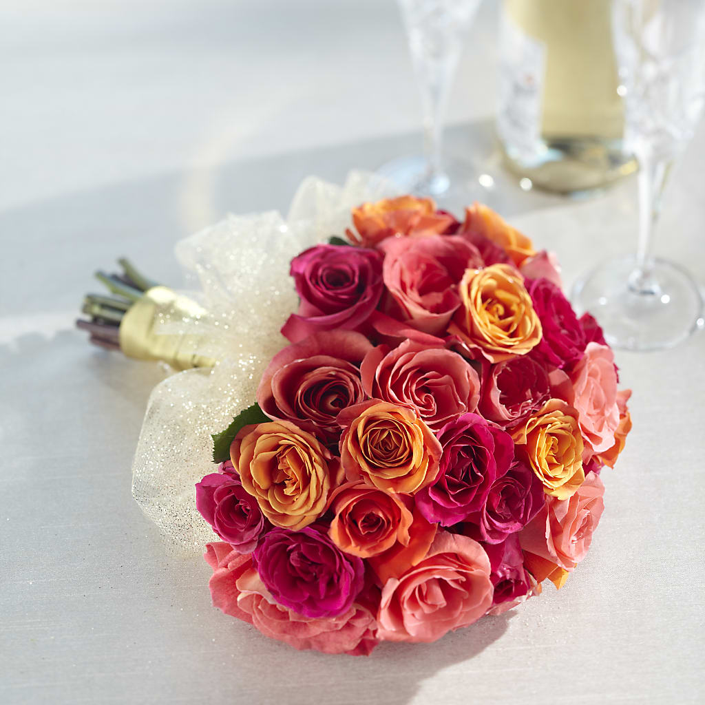 Sweet Roses Bouquet – The Colonial Florist And Gift Shop, Huntingdon PA