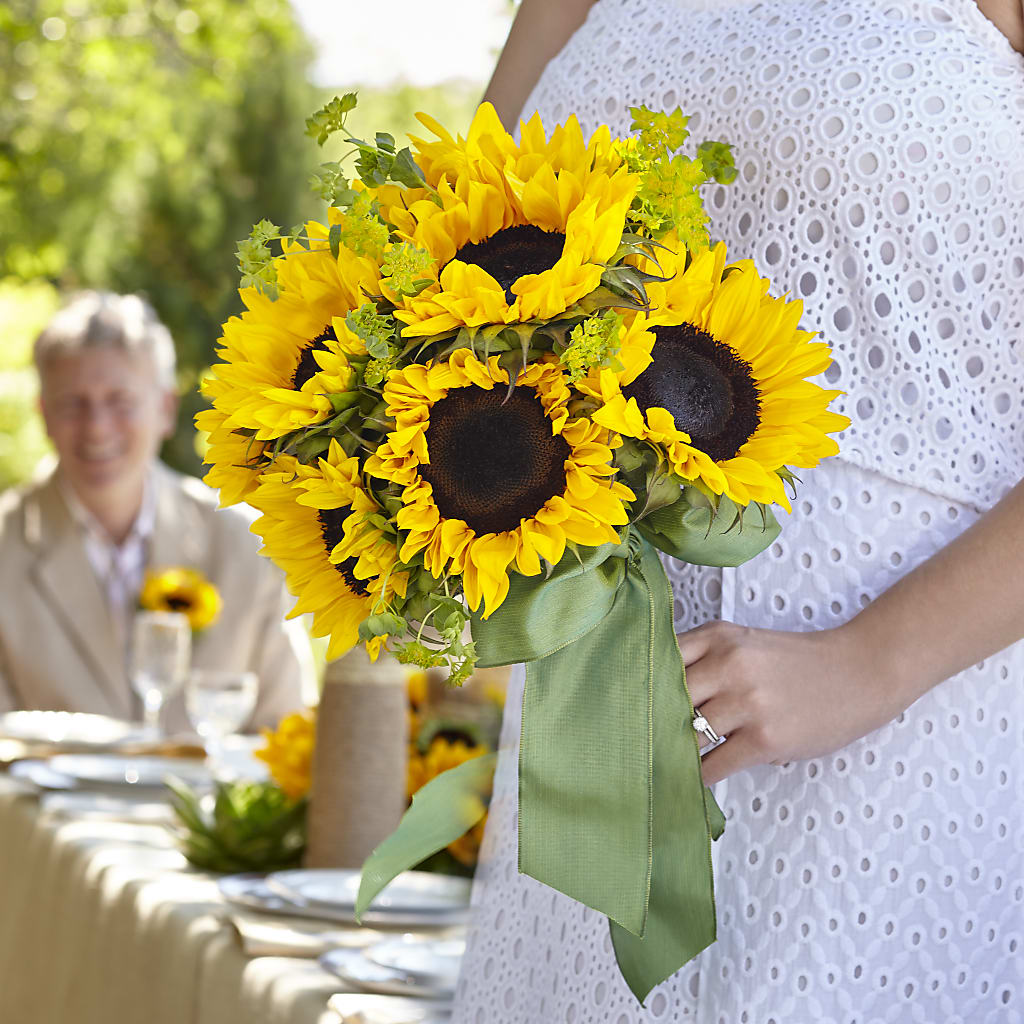 Free Spirit Bouquet – The Colonial Florist And Gift Shop, Huntingdon PA
