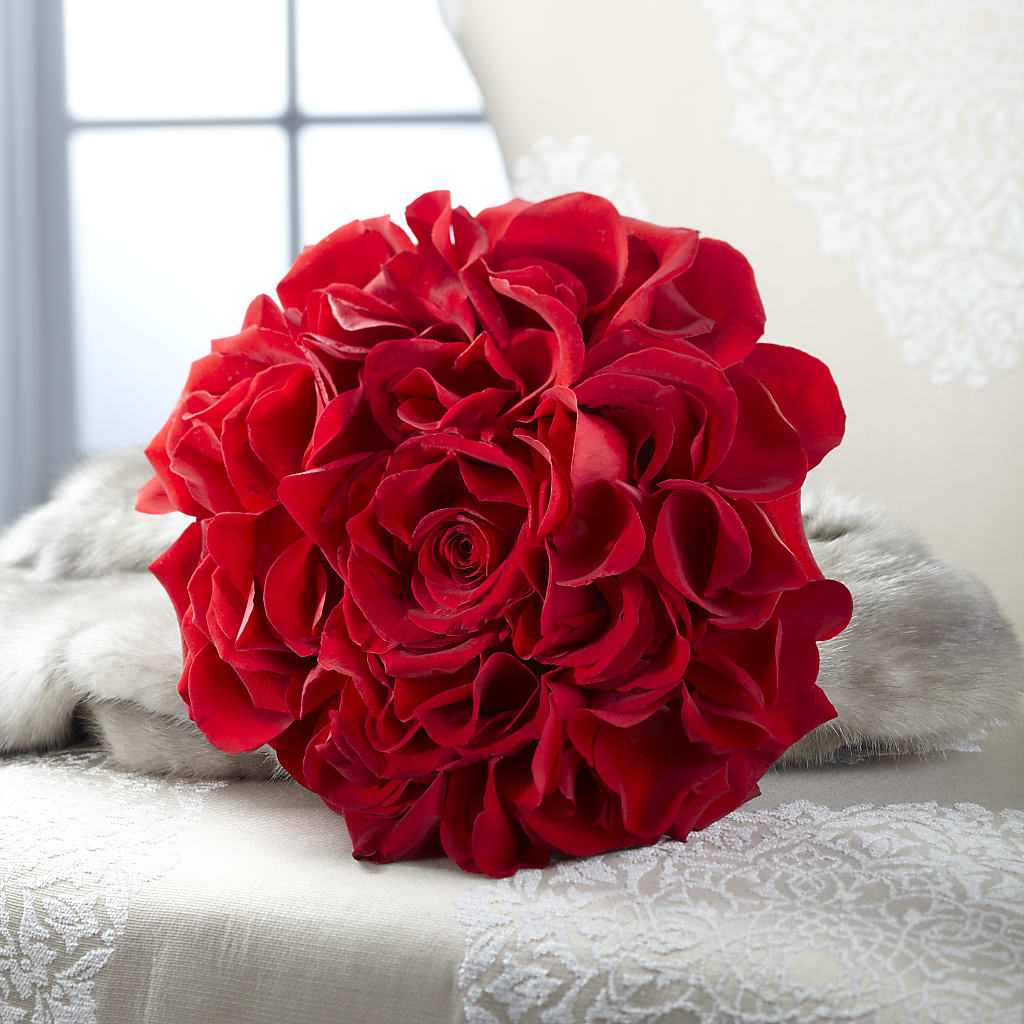 Composite Rose Bouquet – The Colonial Florist And Gift Shop, Huntingdon PA