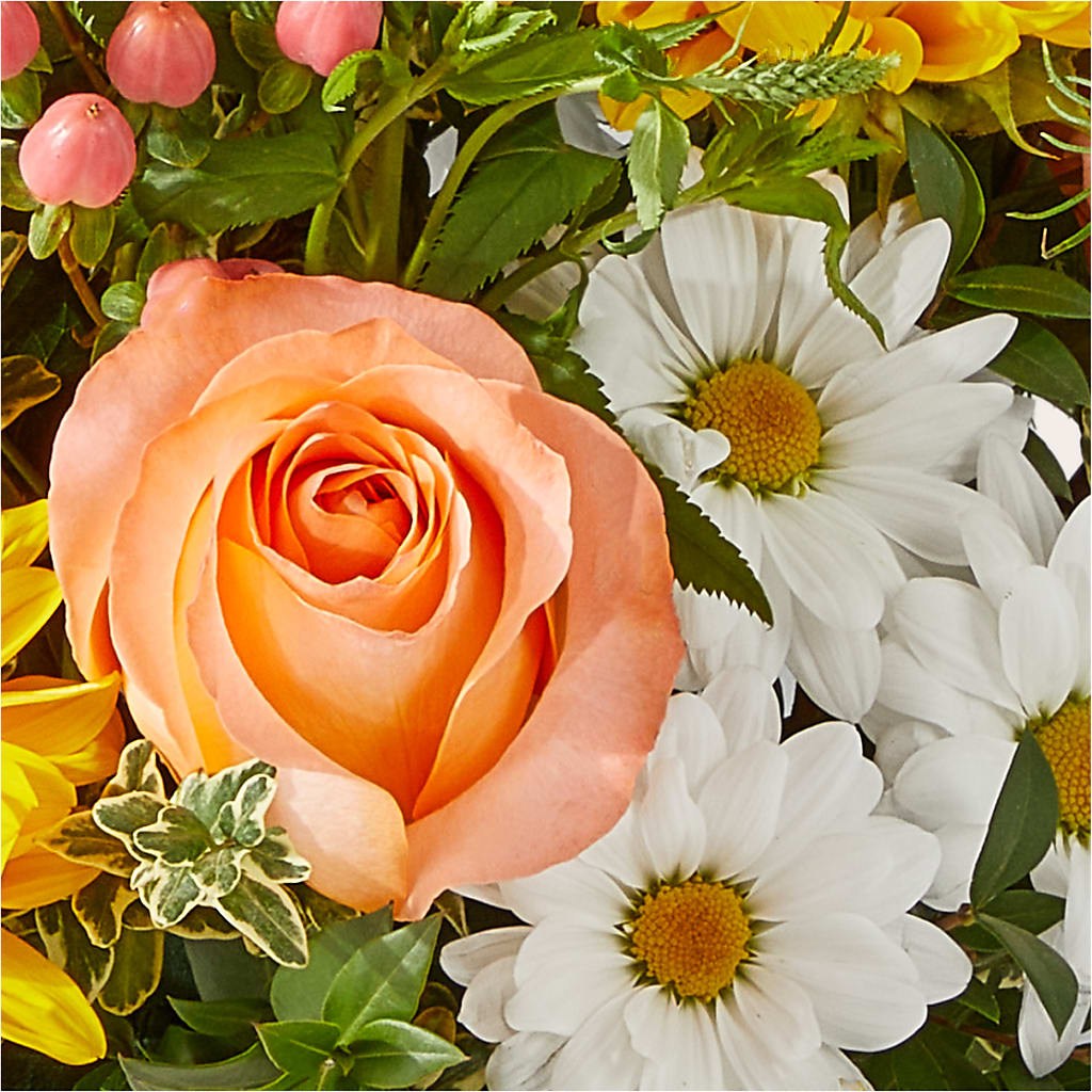 The Good Life Bouquet –  The Colonial Florist And Gift Shop, Huntingdon PA