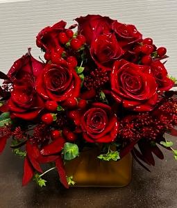 Colonial Lusciously Red –  The Colonial Florist And Gift Shop, Huntingdon PA