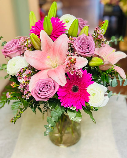 Sitting Pretty –  The Colonial Florist And Gift Shop, Huntingdon PA
