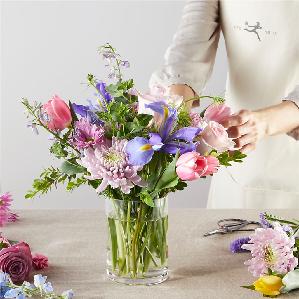 Pastel Tradition - A Florist Original –  The Colonial Florist And Gift Shop, Huntingdon PA