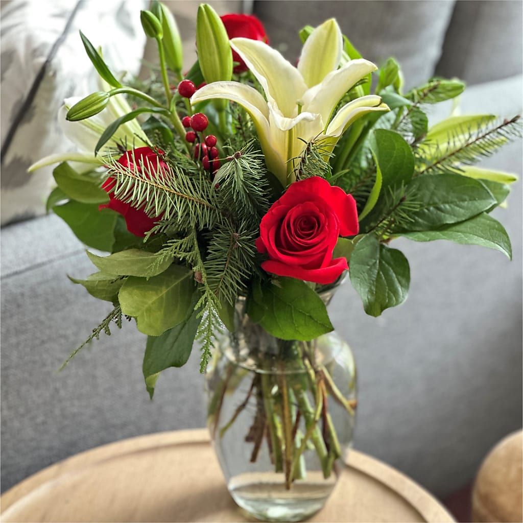 Sparkling Snowflakes Bouquet –  The Colonial Florist And Gift Shop, Huntingdon PA