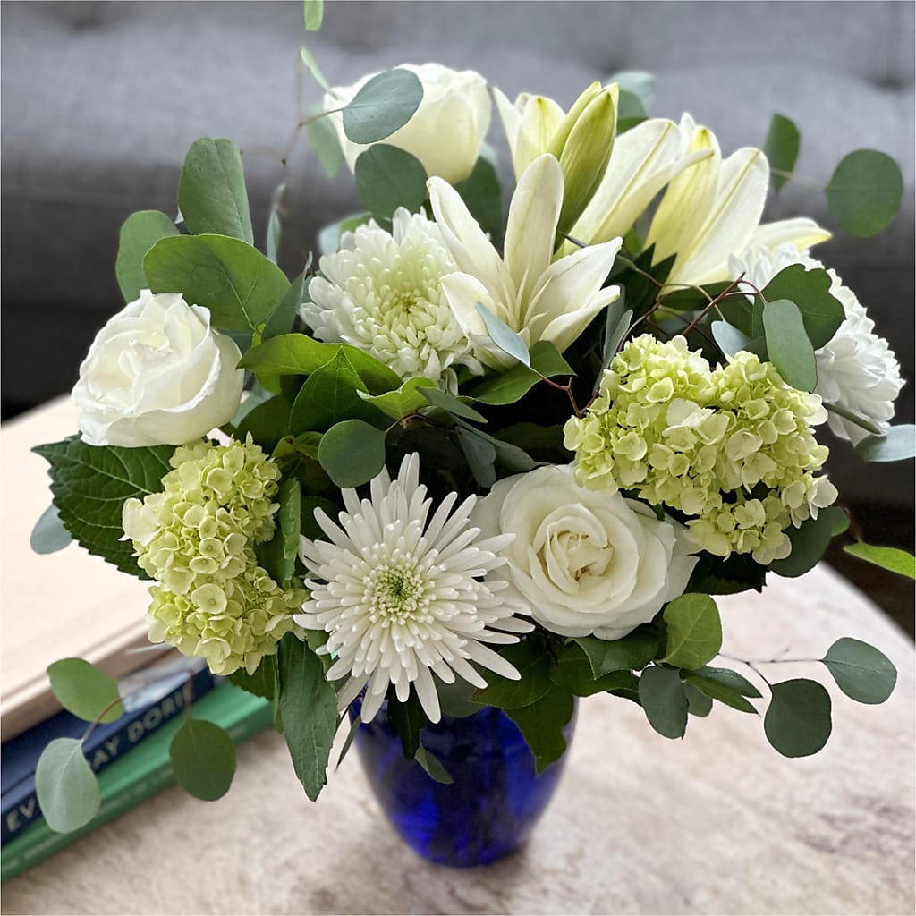 Snowy Dreams Bouquet –  The Colonial Florist And Gift Shop, Huntingdon PA