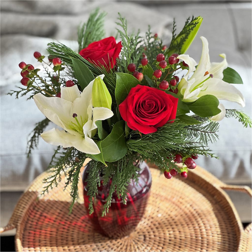 Evergreen Delight Bouquet –  The Colonial Florist And Gift Shop, Huntingdon PA