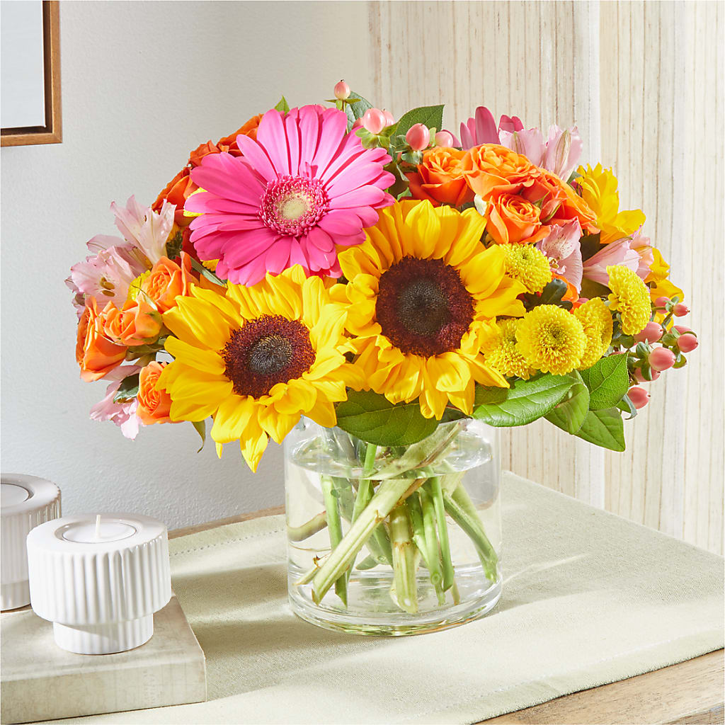 Beach Day Bouquet –  The Colonial Florist And Gift Shop, Huntingdon PA