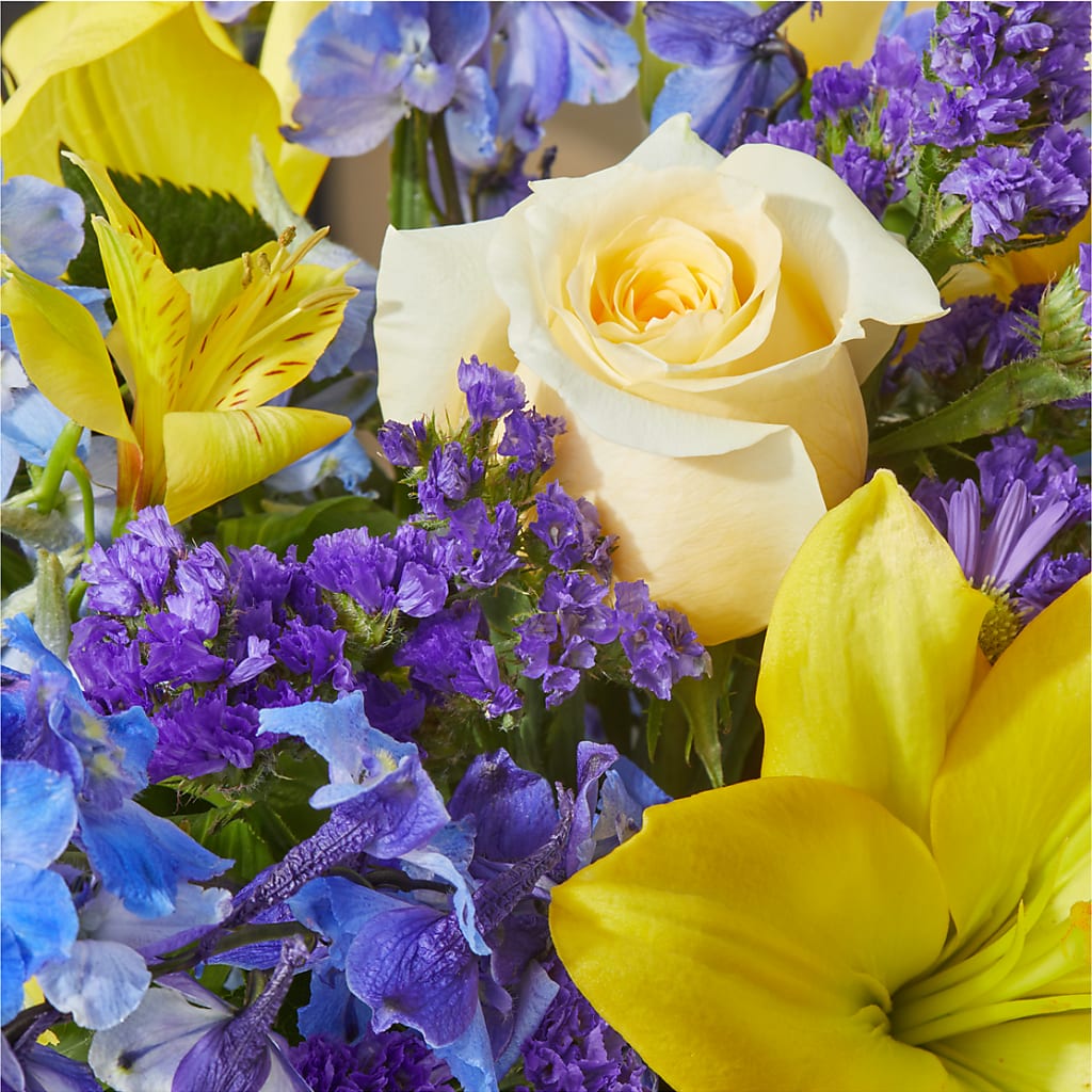 Limoncello Bouquet –  The Colonial Florist And Gift Shop, Huntingdon PA