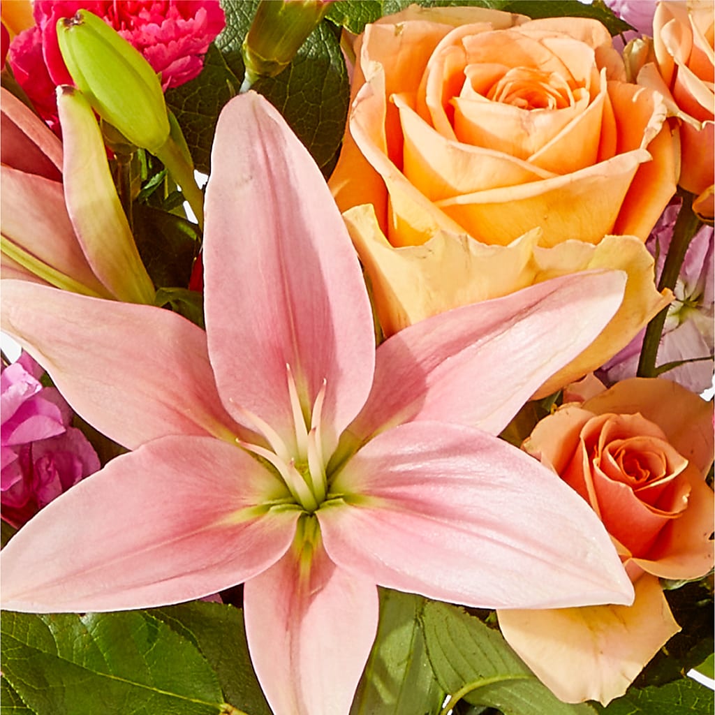 Bisous Bouquet –  The Colonial Florist And Gift Shop, Huntingdon PA
