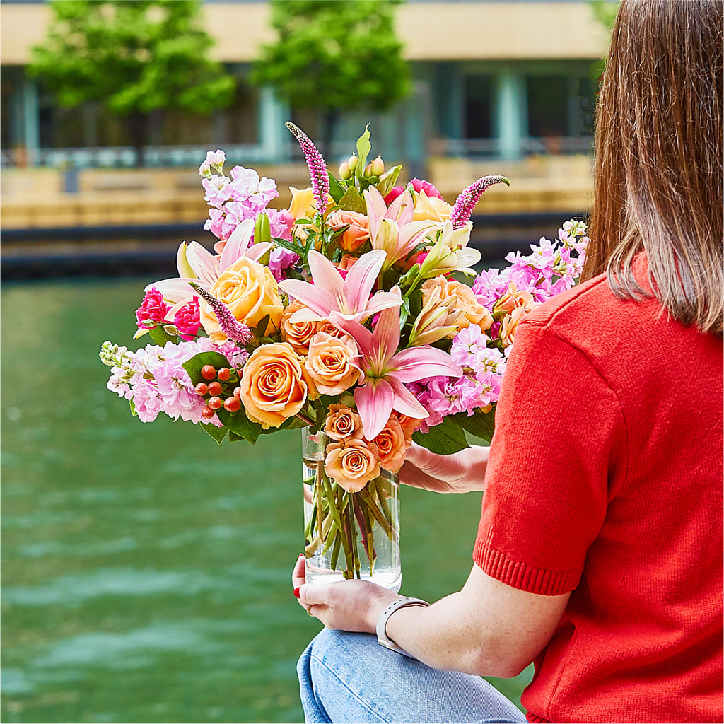 Bisous Bouquet –  The Colonial Florist And Gift Shop, Huntingdon PA