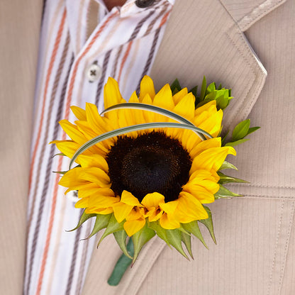 Free Spirit Boutonniere –  The Colonial Florist And Gift Shop, Huntingdon PA